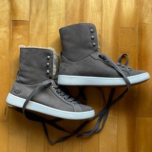UGG Women’s Starlyn High Top Shearling Sneakers Size 7.5